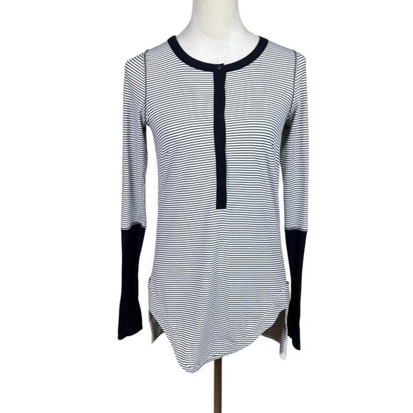 Lululemon Urbanite Black & White Stripe Henley Long Sleeve HI Low Cycling Shirt - Picture 6 of 16